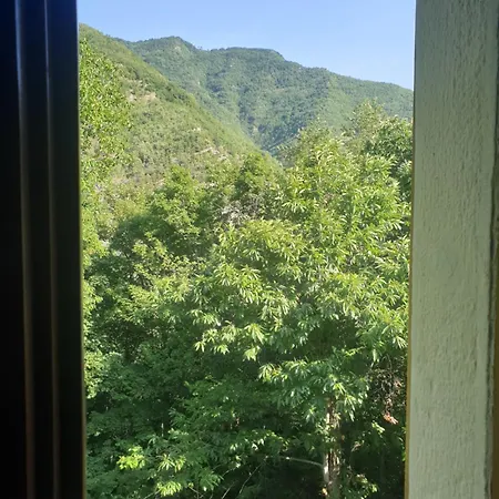 In Montagna Da Emili&gabriel 住宿加早餐酒店 利扎诺因贝尔韦代雷
